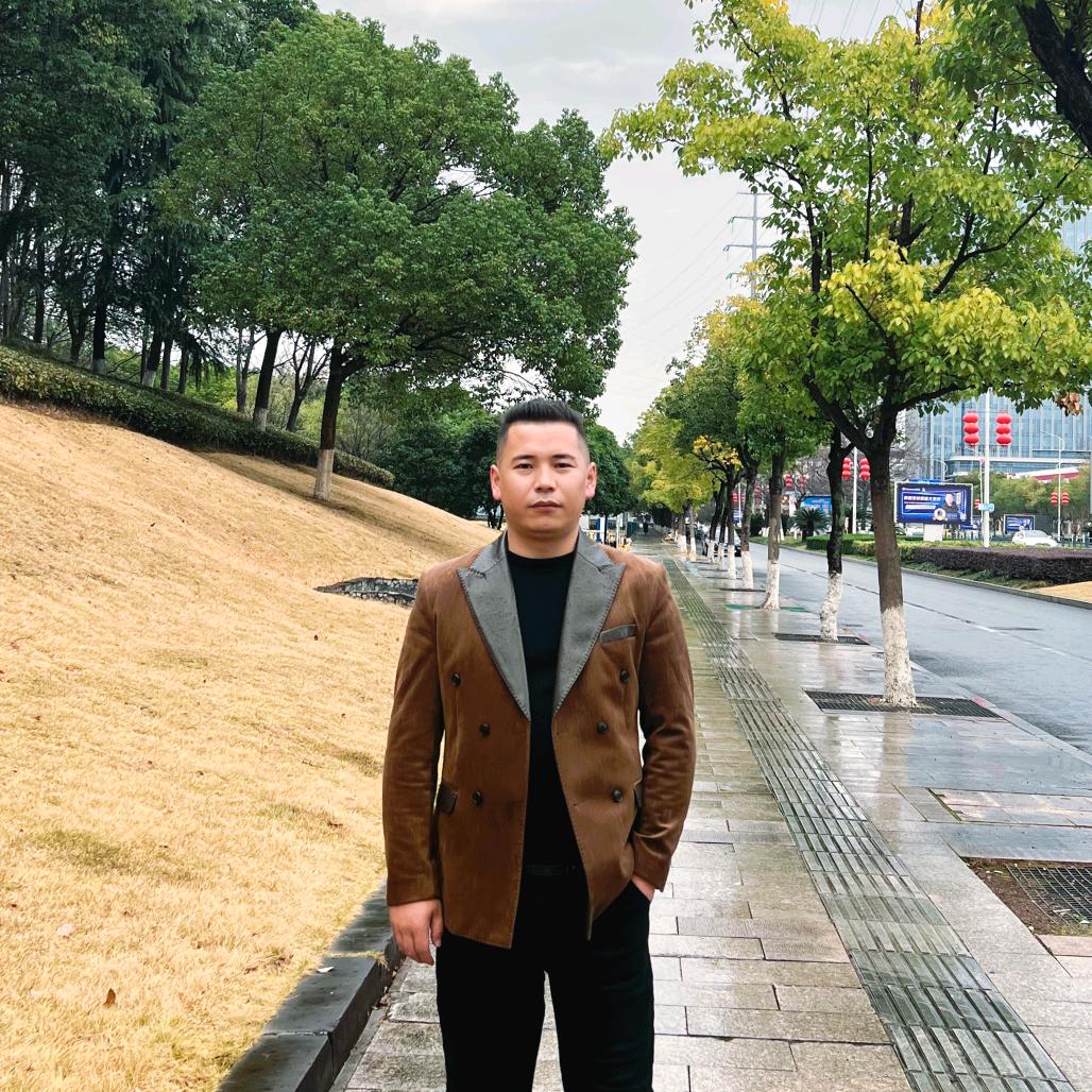 阿布在唱歌