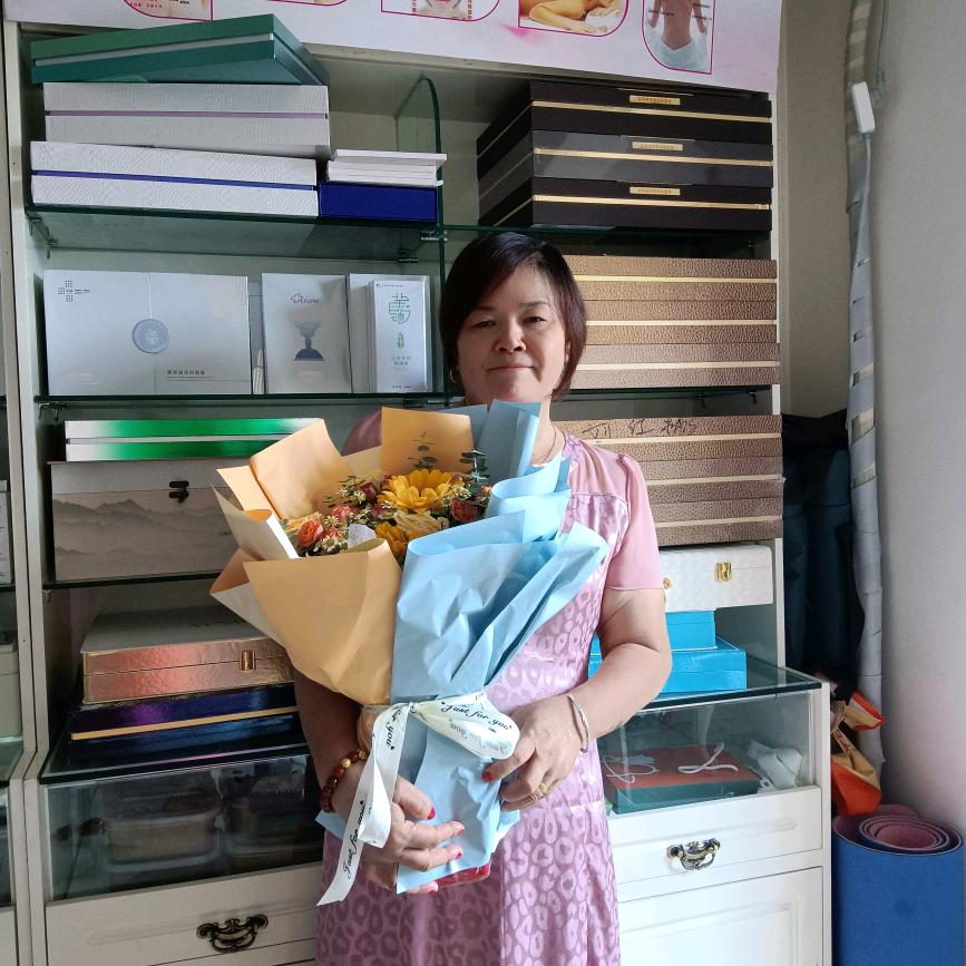 要对自己好点过得开心就好