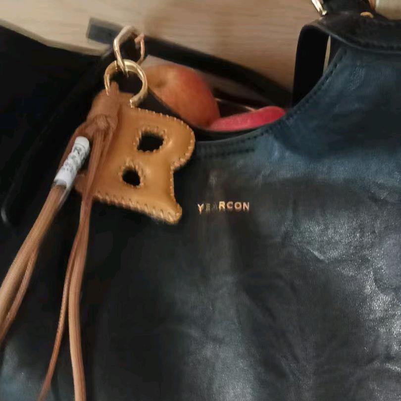 霸道总裁孙姐<拒绝私聊>