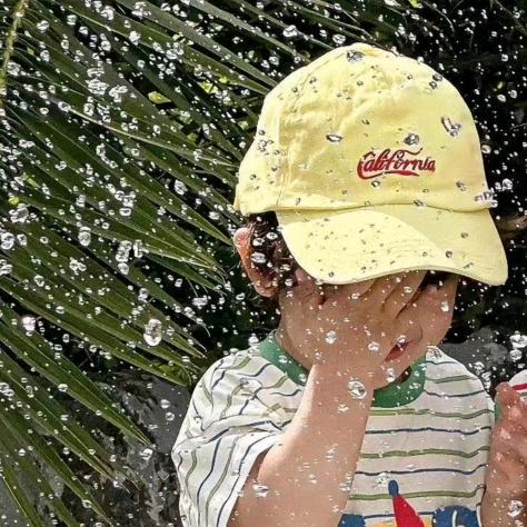 骑着蜗牛溜达街