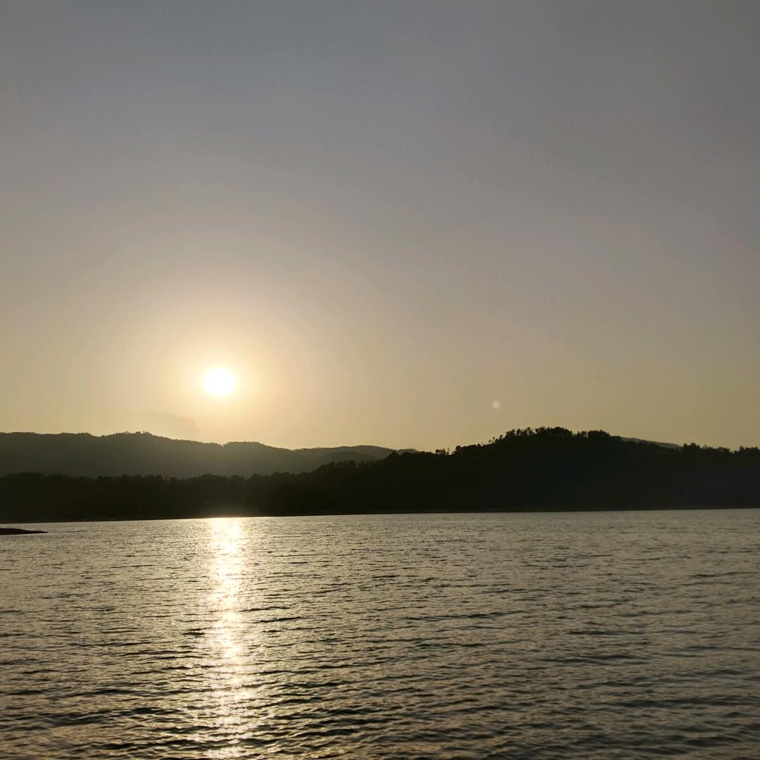 天堂湖