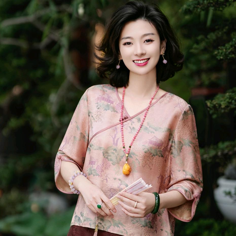 西子小老板娘轻奢高端女装