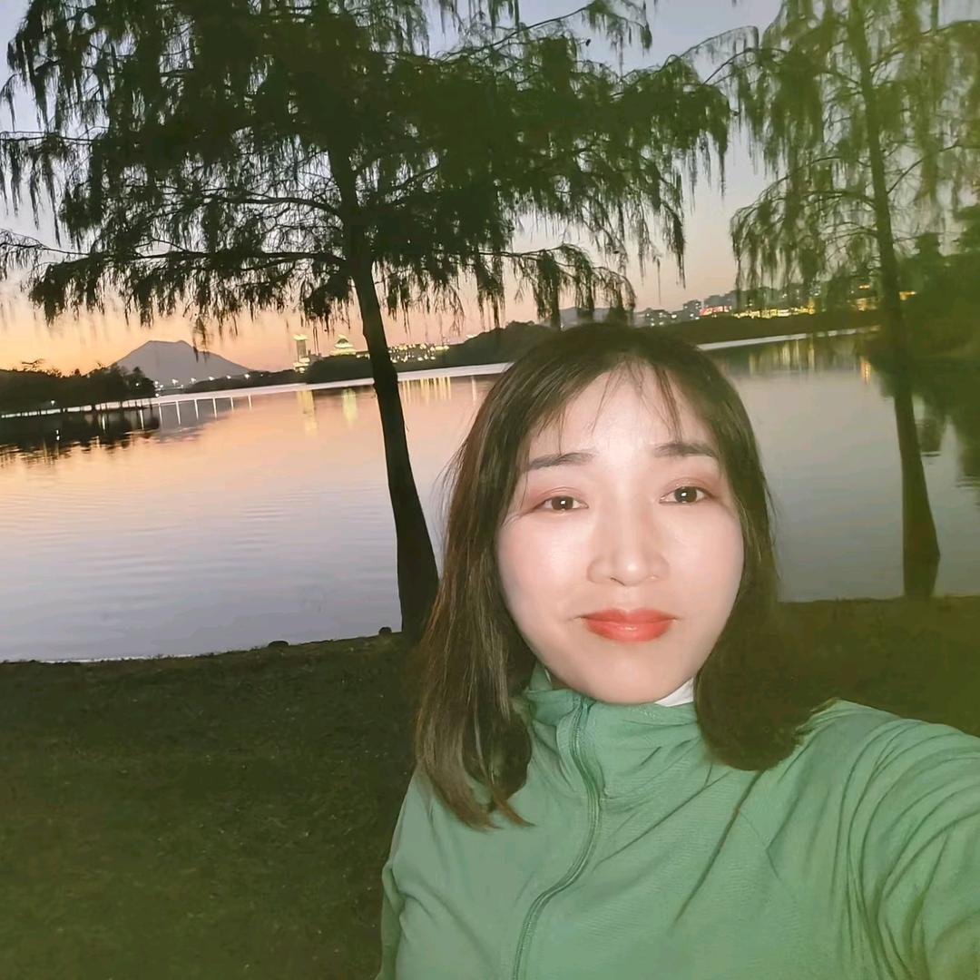 白七妹(不要连赞，连赞就拉黑)