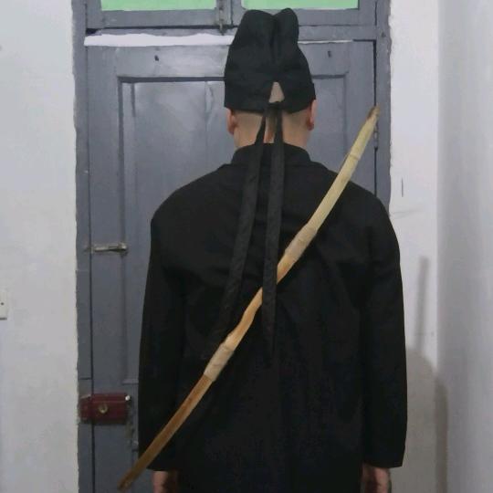 背弓者