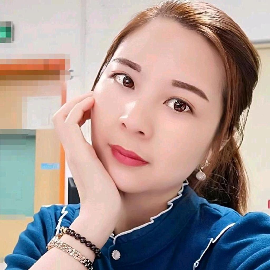 @小丽