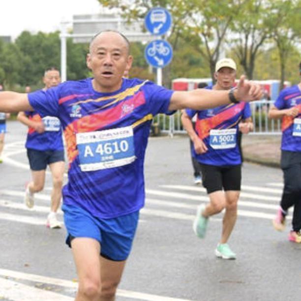 老马跑马，挑战99场马拉松！