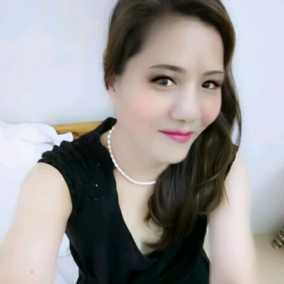 王群芳