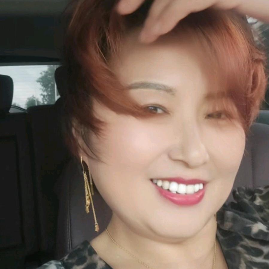 豁牙姐