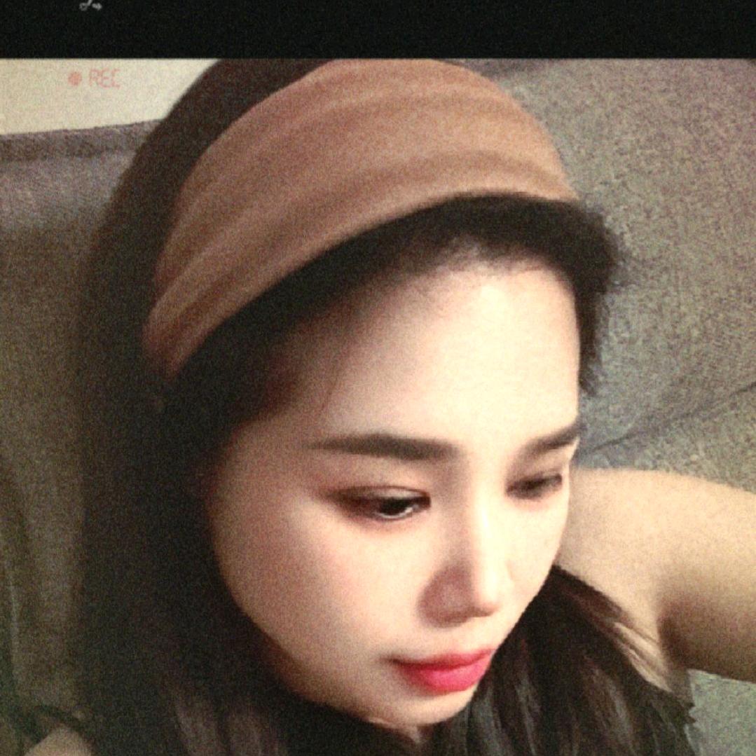@小何小何，满眼星河