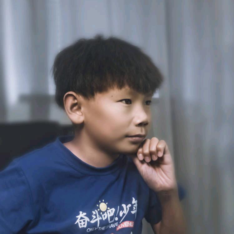 李君文（袖珍人）