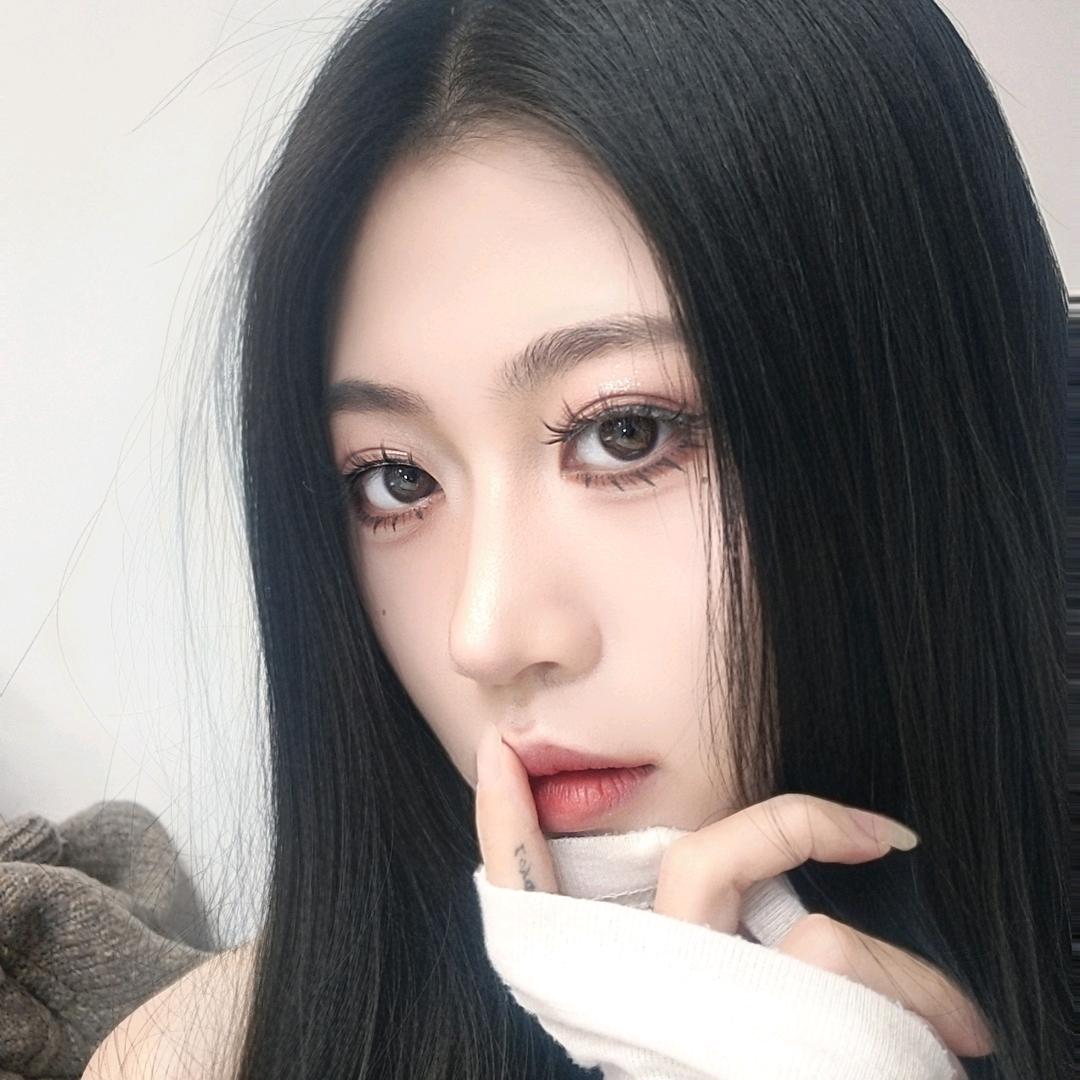 哈喽喵不吃小鱼