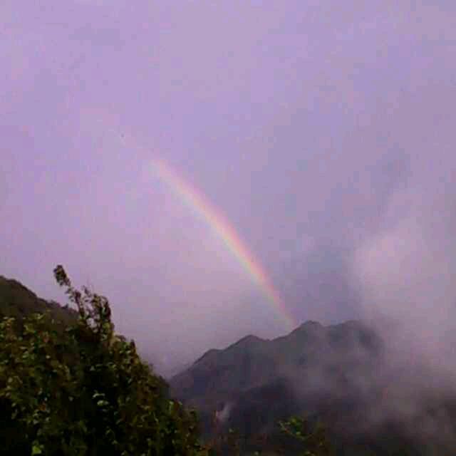雨中彩虹