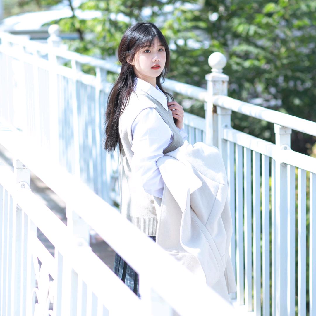 蓝月儿💕