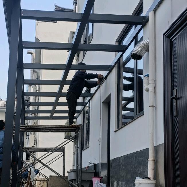 新亮阁门窗