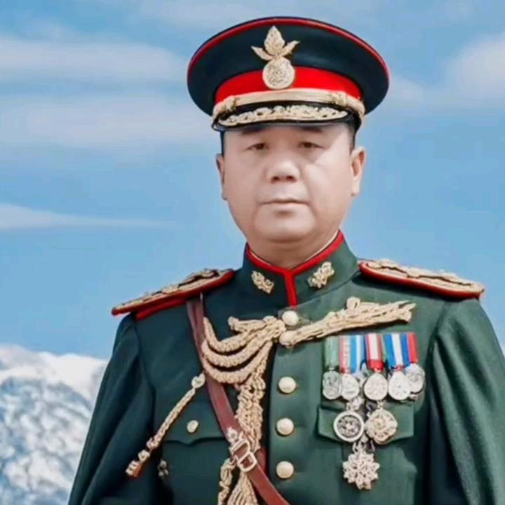 开心没有烦恼〈老崔》