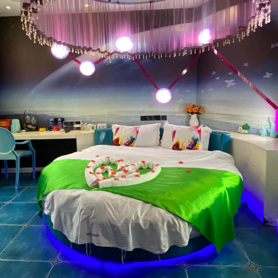 兴义如果爱主题酒店（燕子）