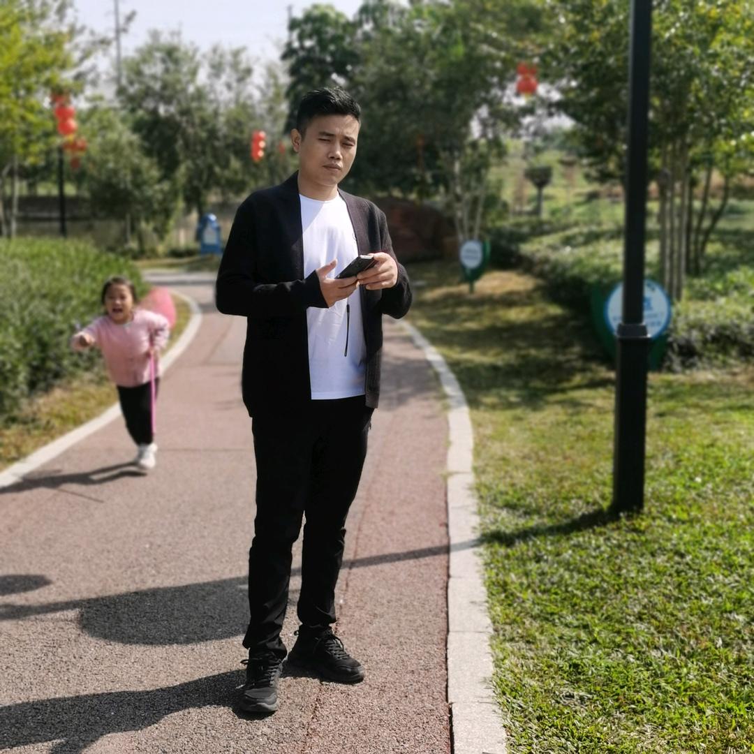 90后塑料人
