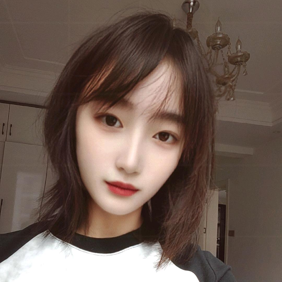 梨花树下
