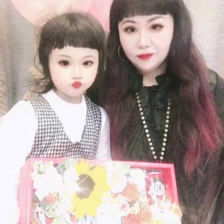 女人花花❗️❗️拒绝私聊 连赞