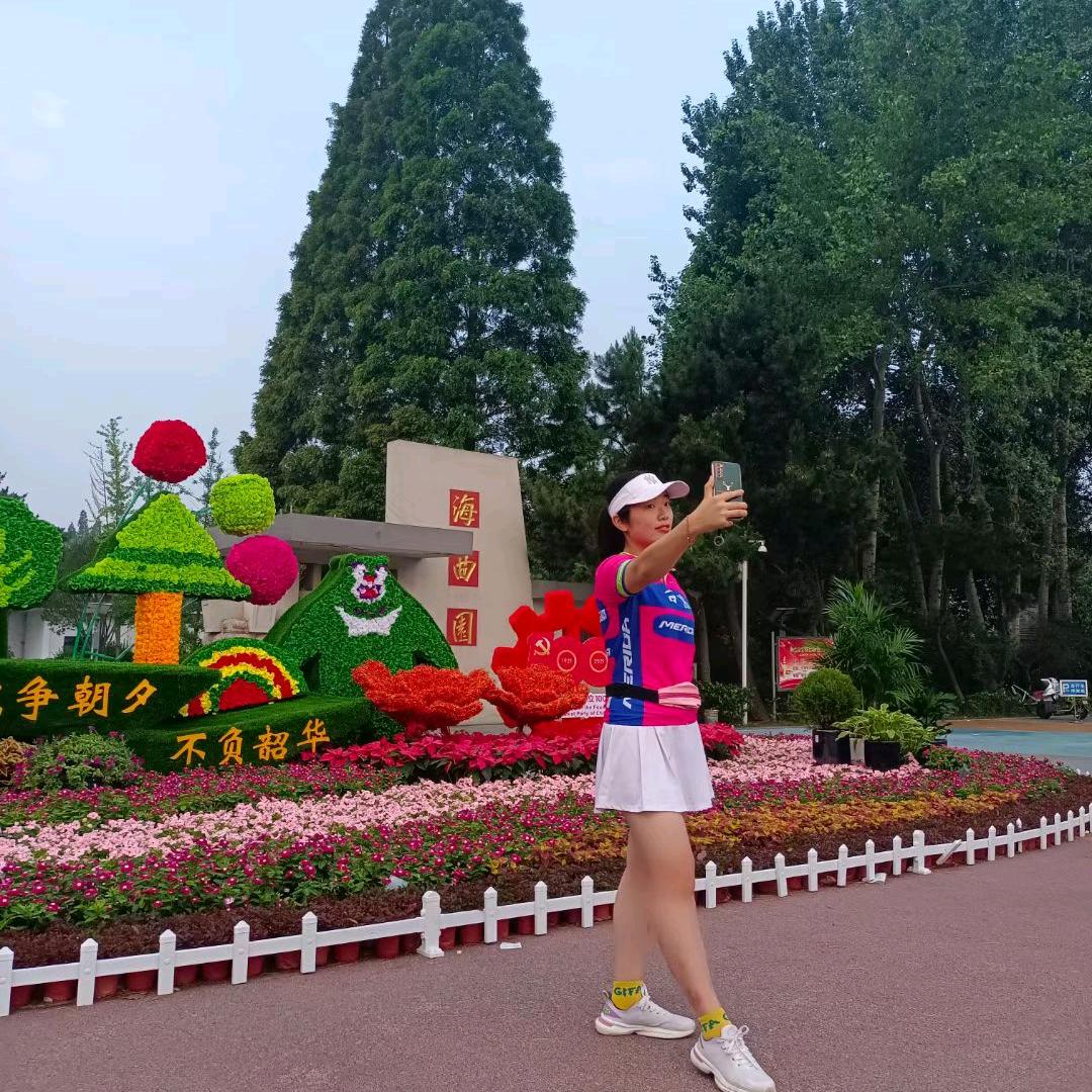 ღ᭄ꦿල᭄    奔跑吧杜杜👦👧