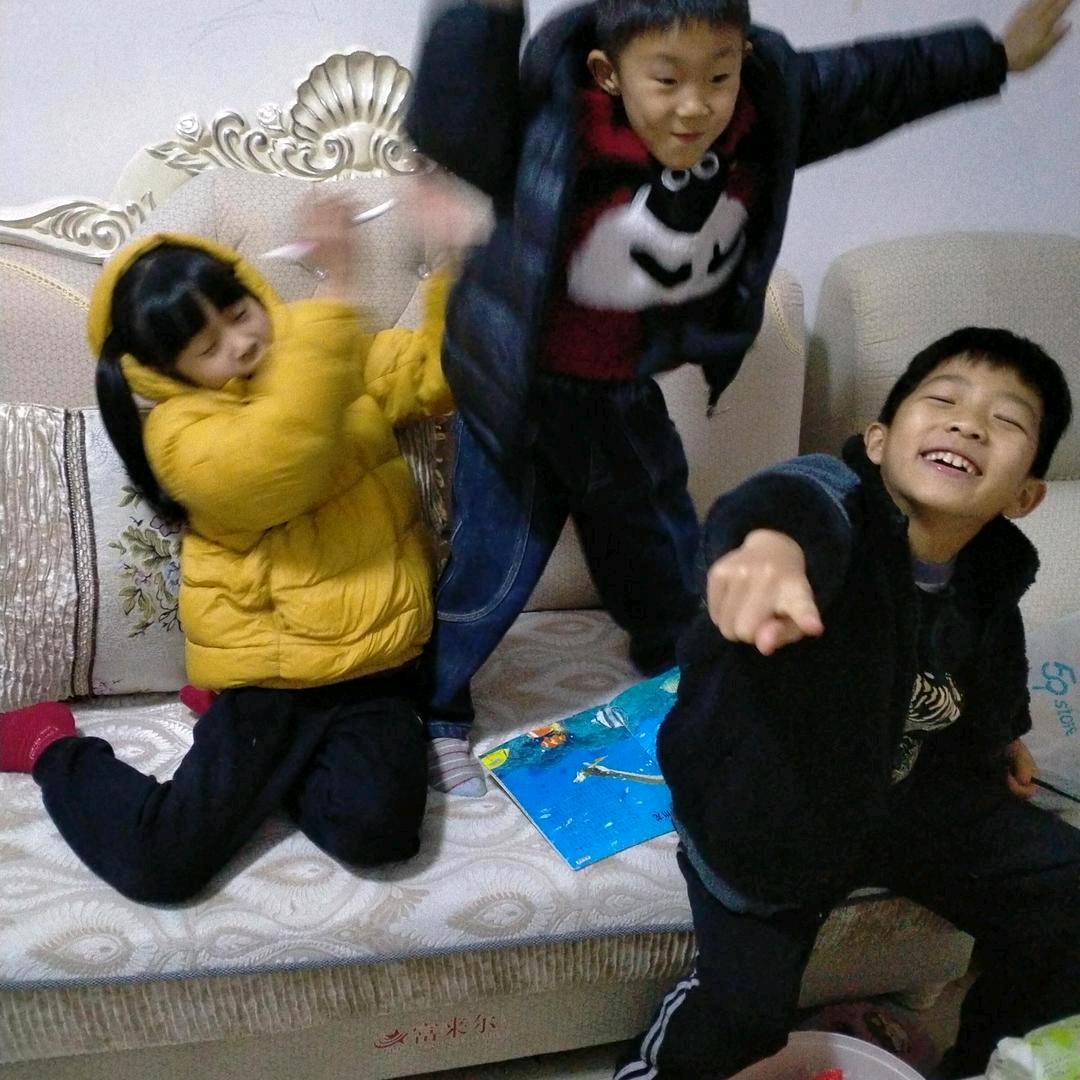 余兴英