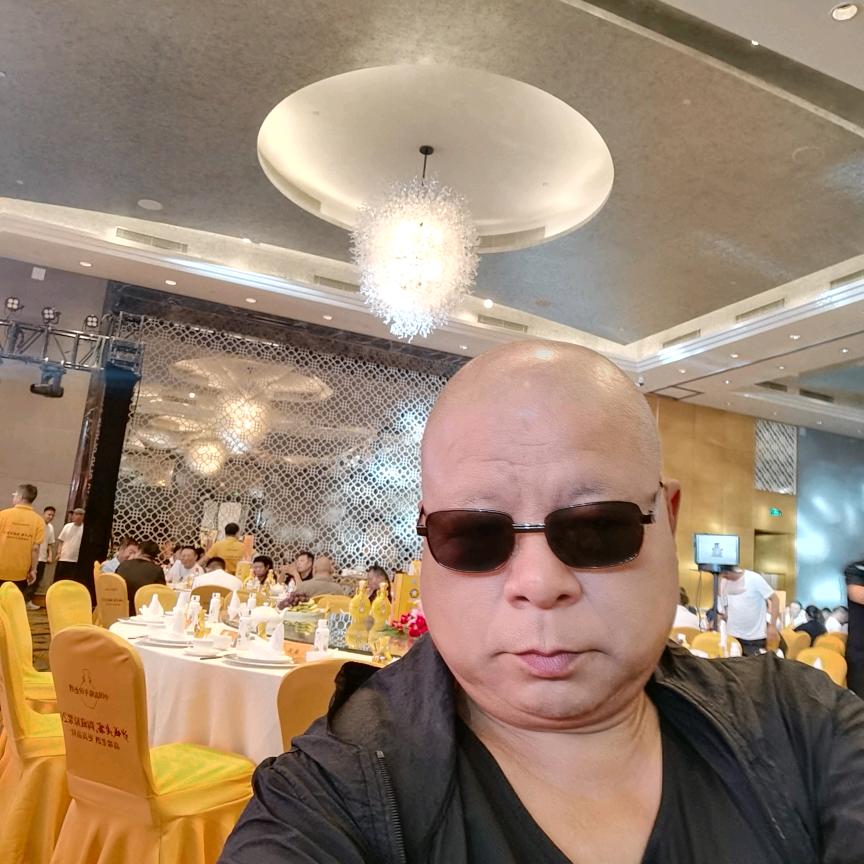 养牛养羊撒肥机械