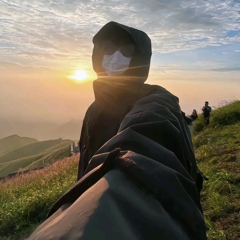 🚬ಇ᭄烟࿆ྃ似寂寞໊酒似愁࿐