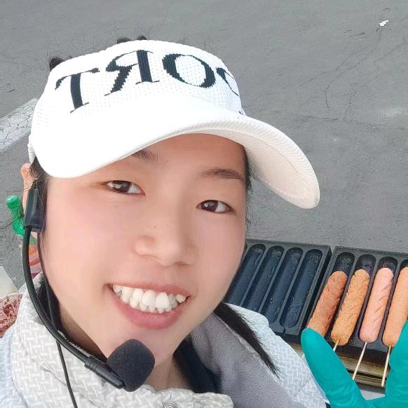崔沈沈爱摆摊