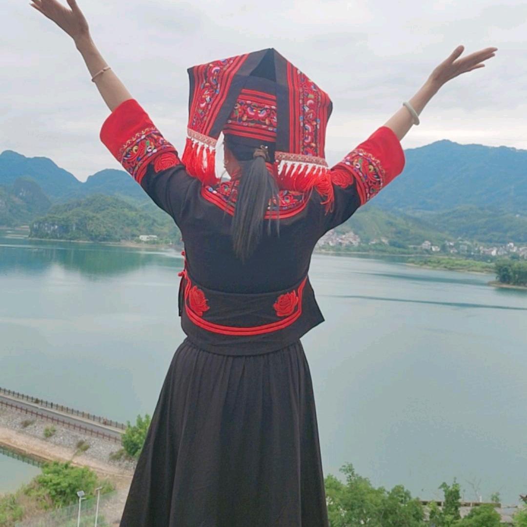 乡村小芳