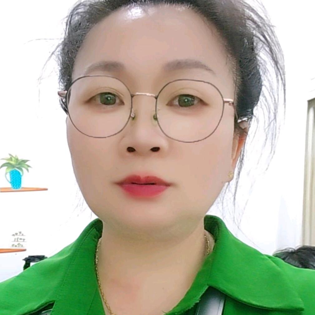 杨依一