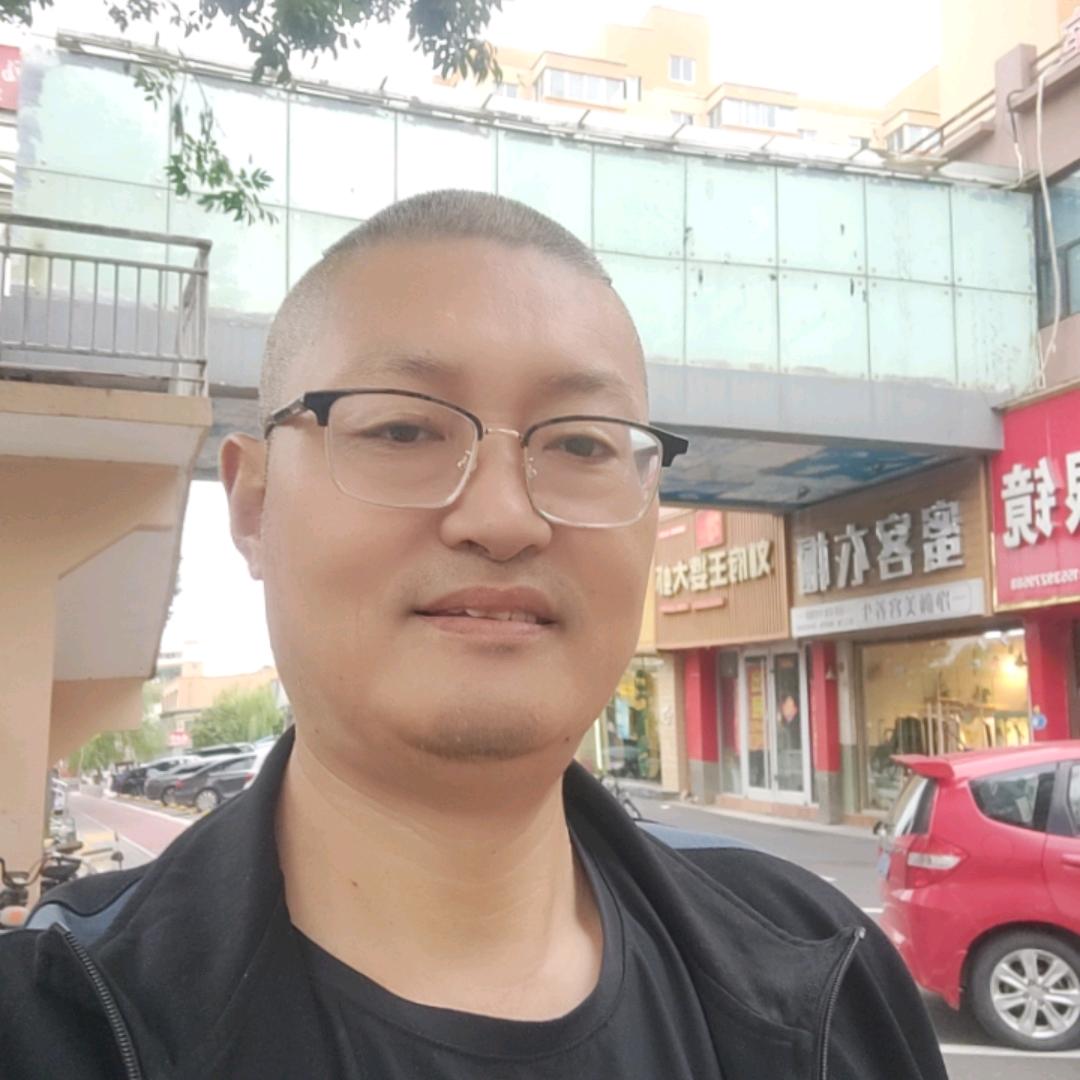 淇县扬旗服饰（君旗优衣汇）坦博尔