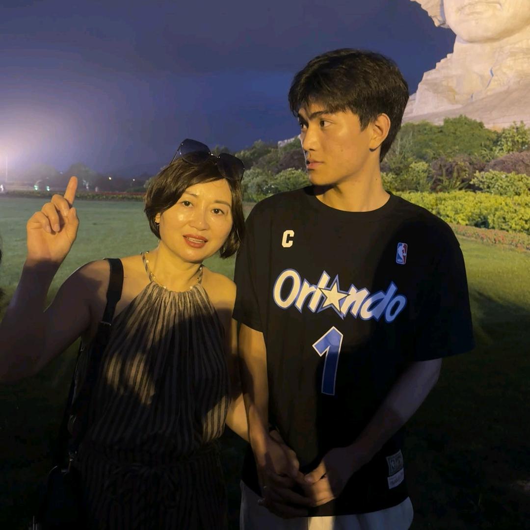 为爱停留👄👄🌹🌹