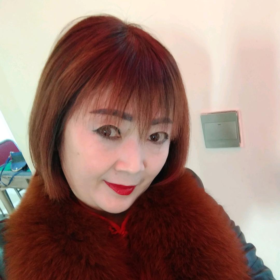 美女怕黑