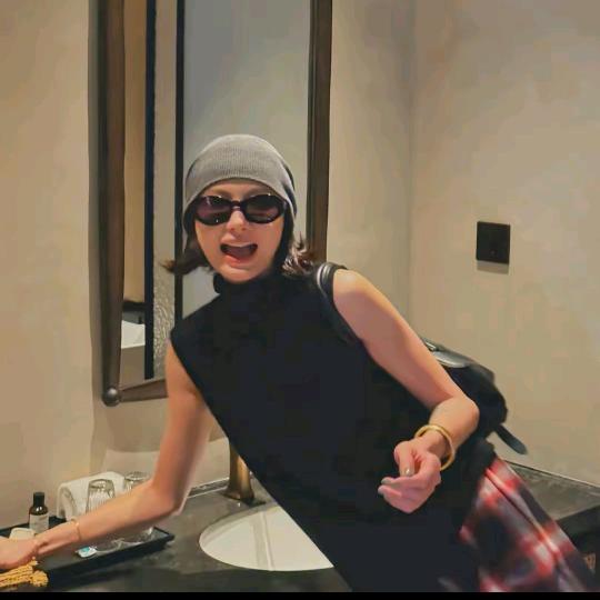 唐发发(时尚穿搭)