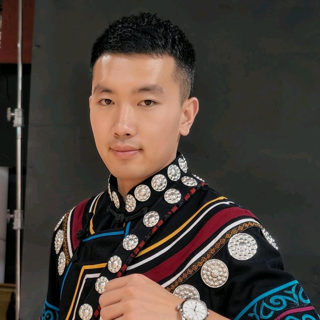 小彝哥(承接红白喜事演出)