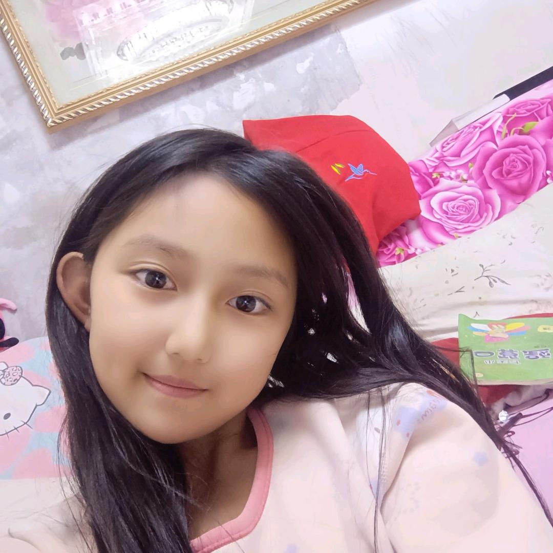 果酱甜甜小草莓