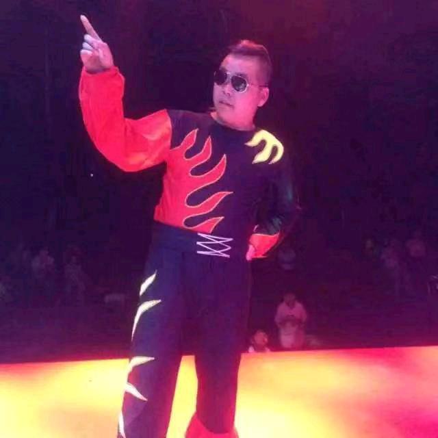 袄磊才艺主播，8177