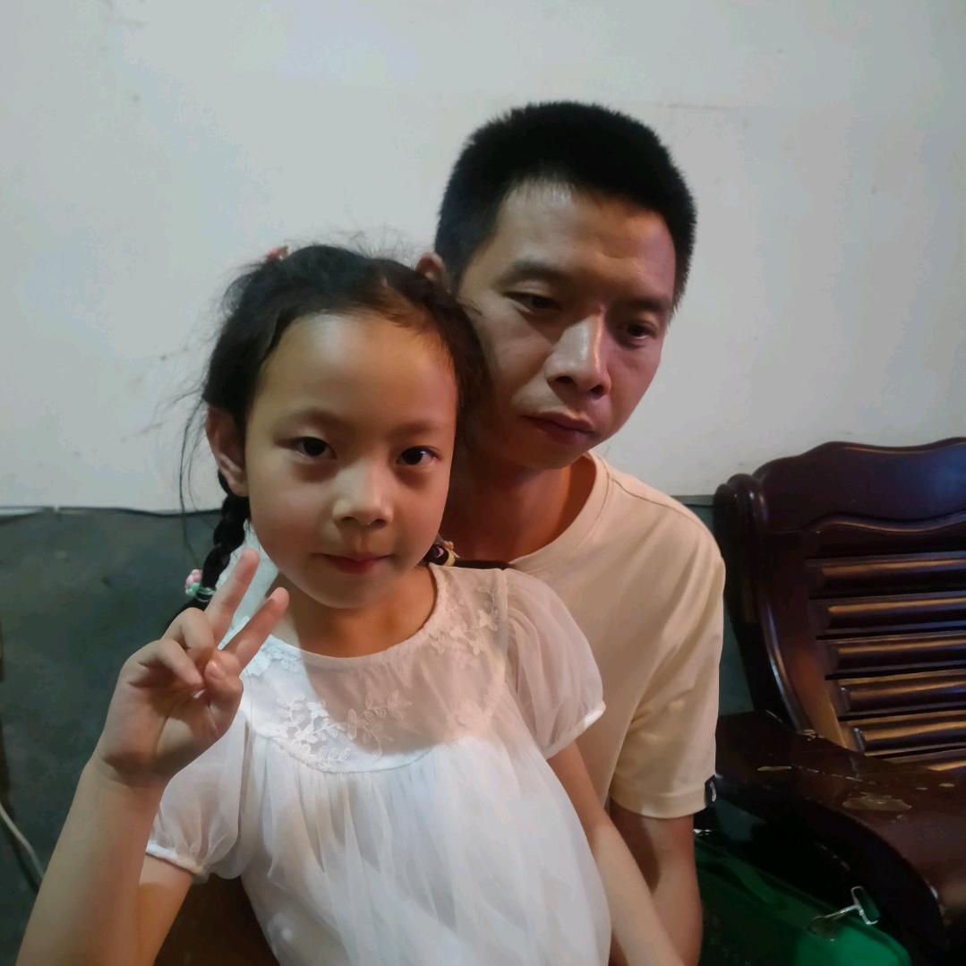 伟子爱唱歌