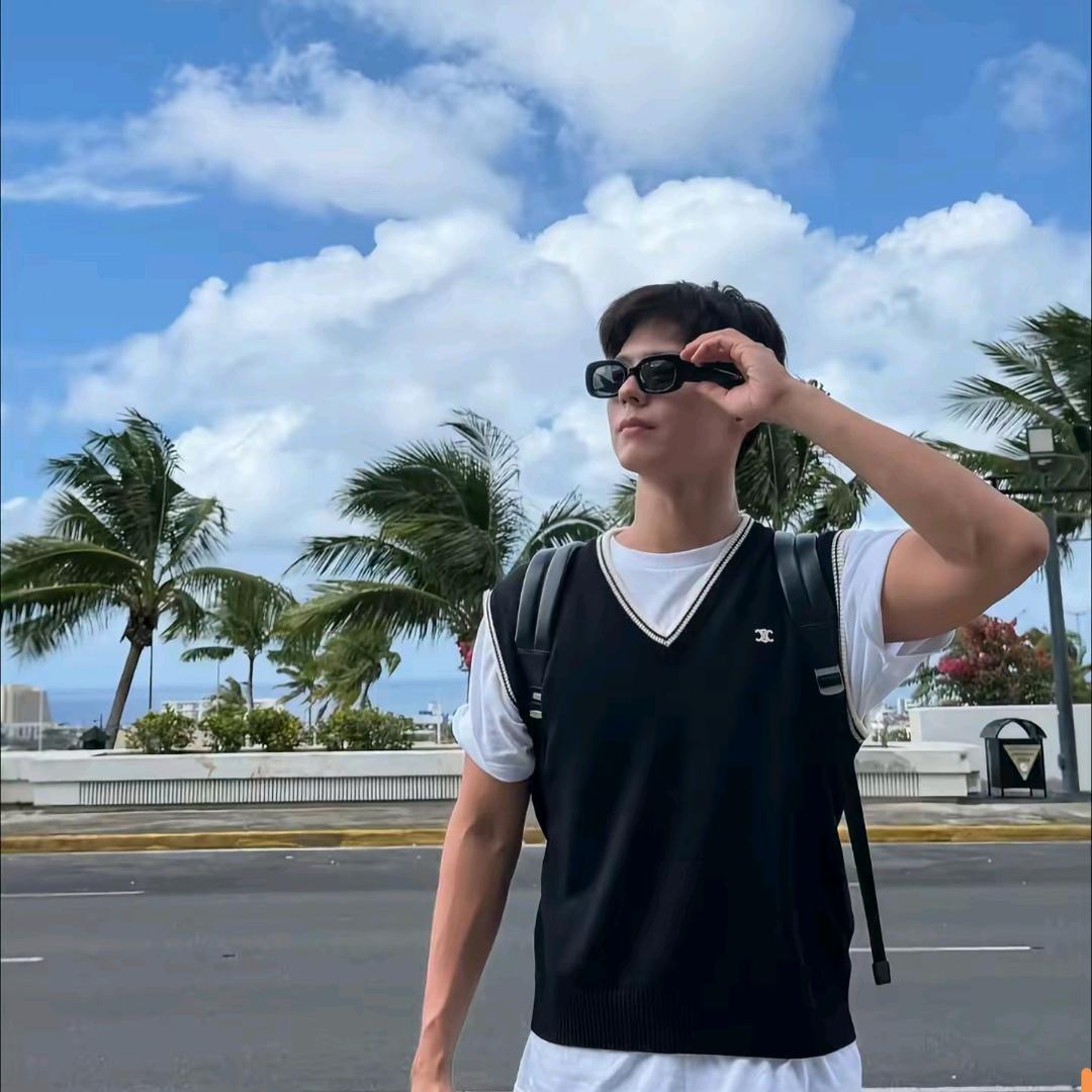 殷英路
