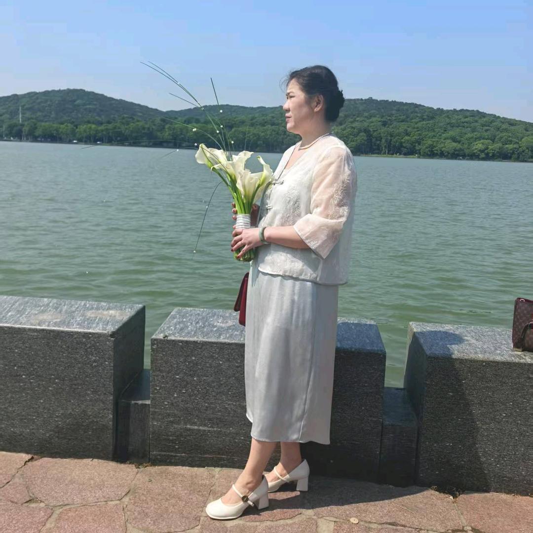 巫秋平