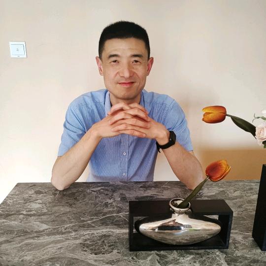 老胡爱喝茶
