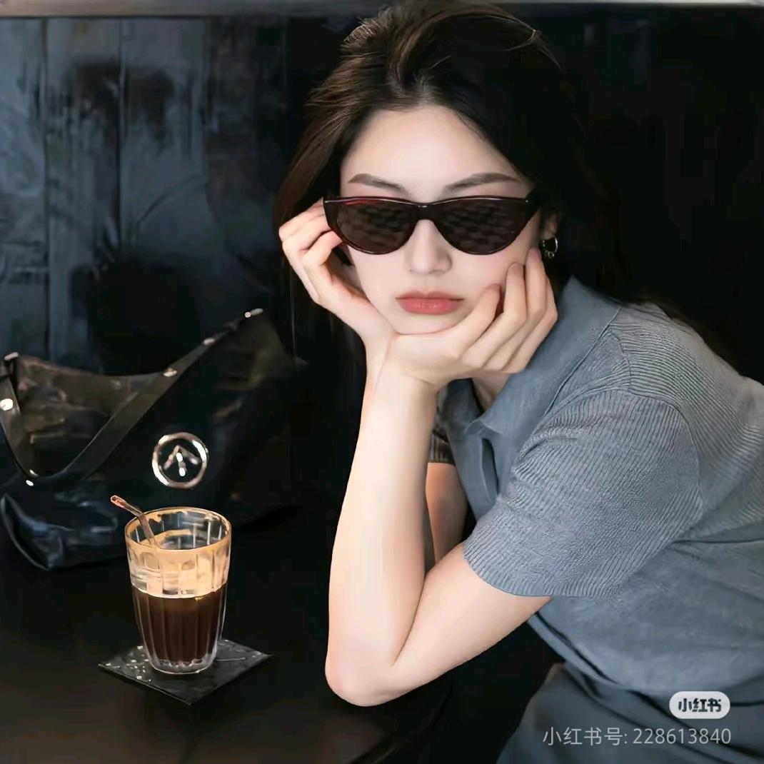 爱吃香菜*