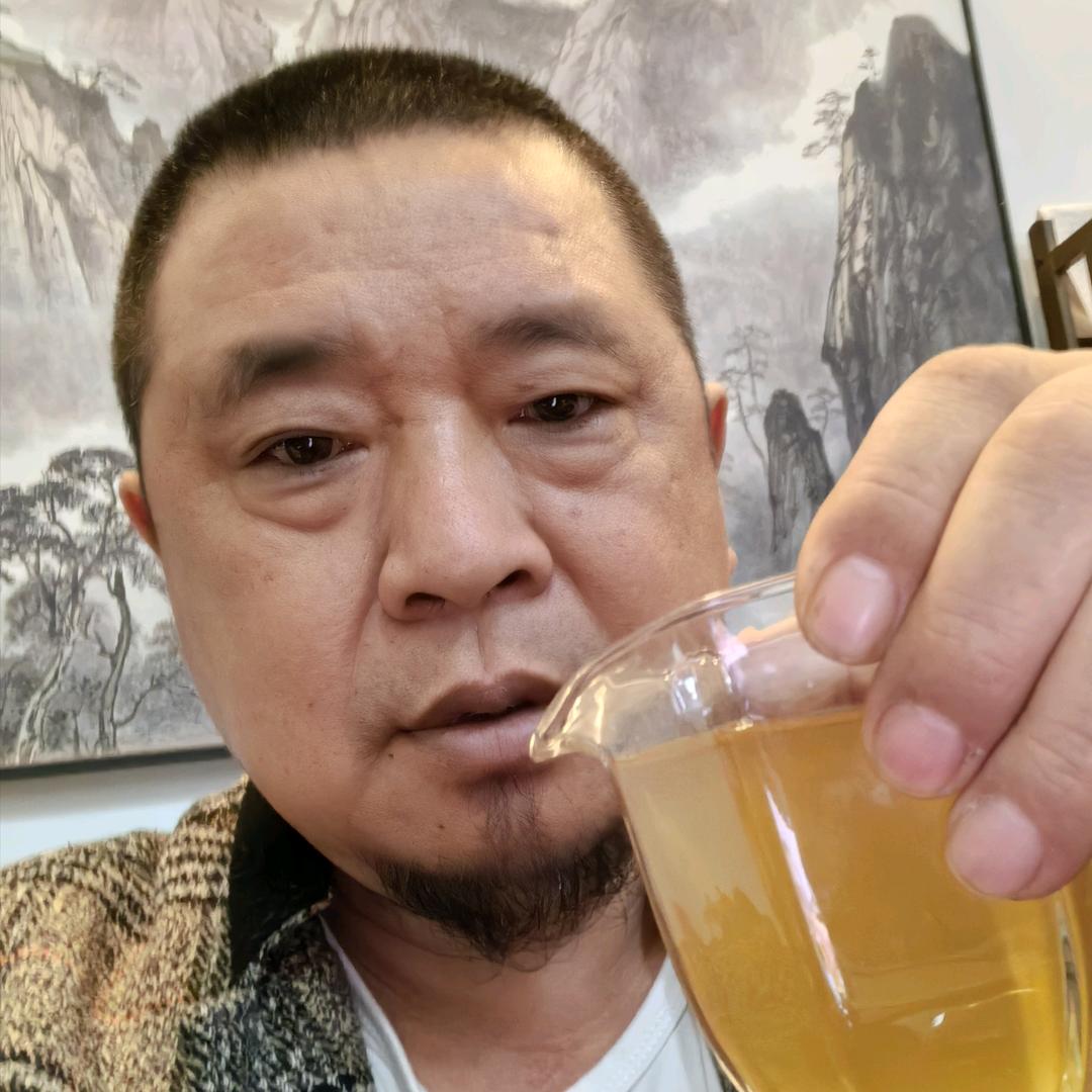 仆仆三哥茶庄
