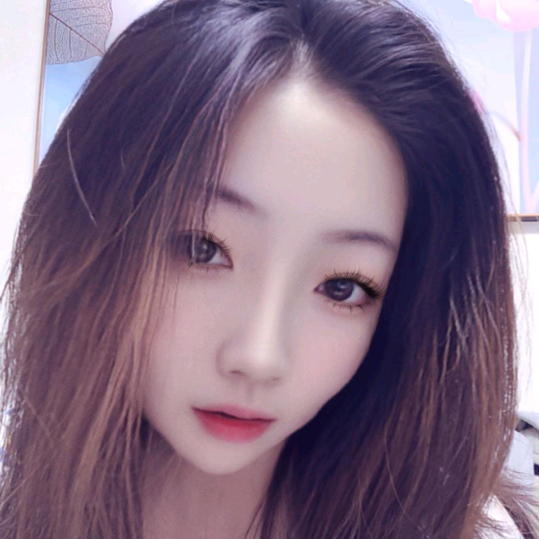 ₊˚🌸‧⸝⸝娜 Naᴗa🫧ᥫᩣ