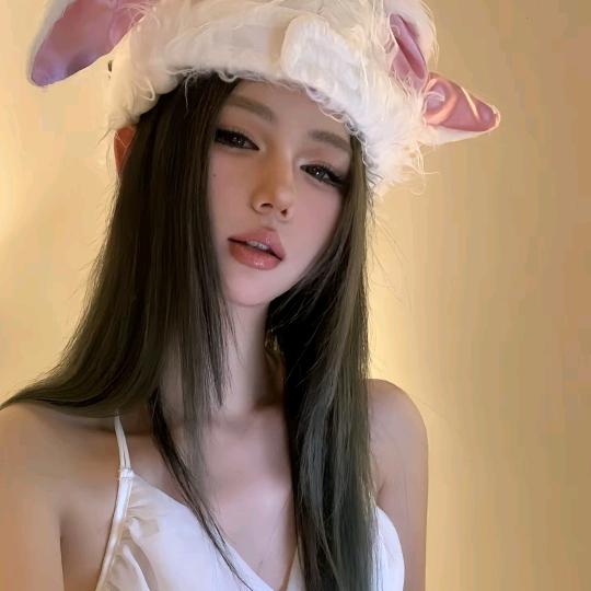 小榴宝酱.