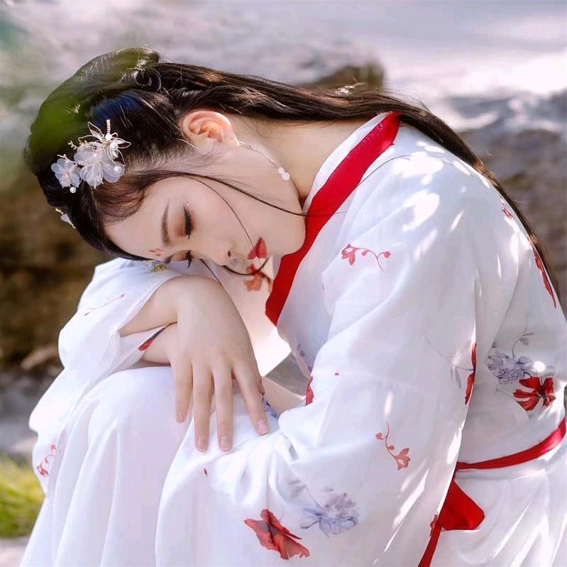 端起那杯酒让我想起你（鼠小米乐.甜心)