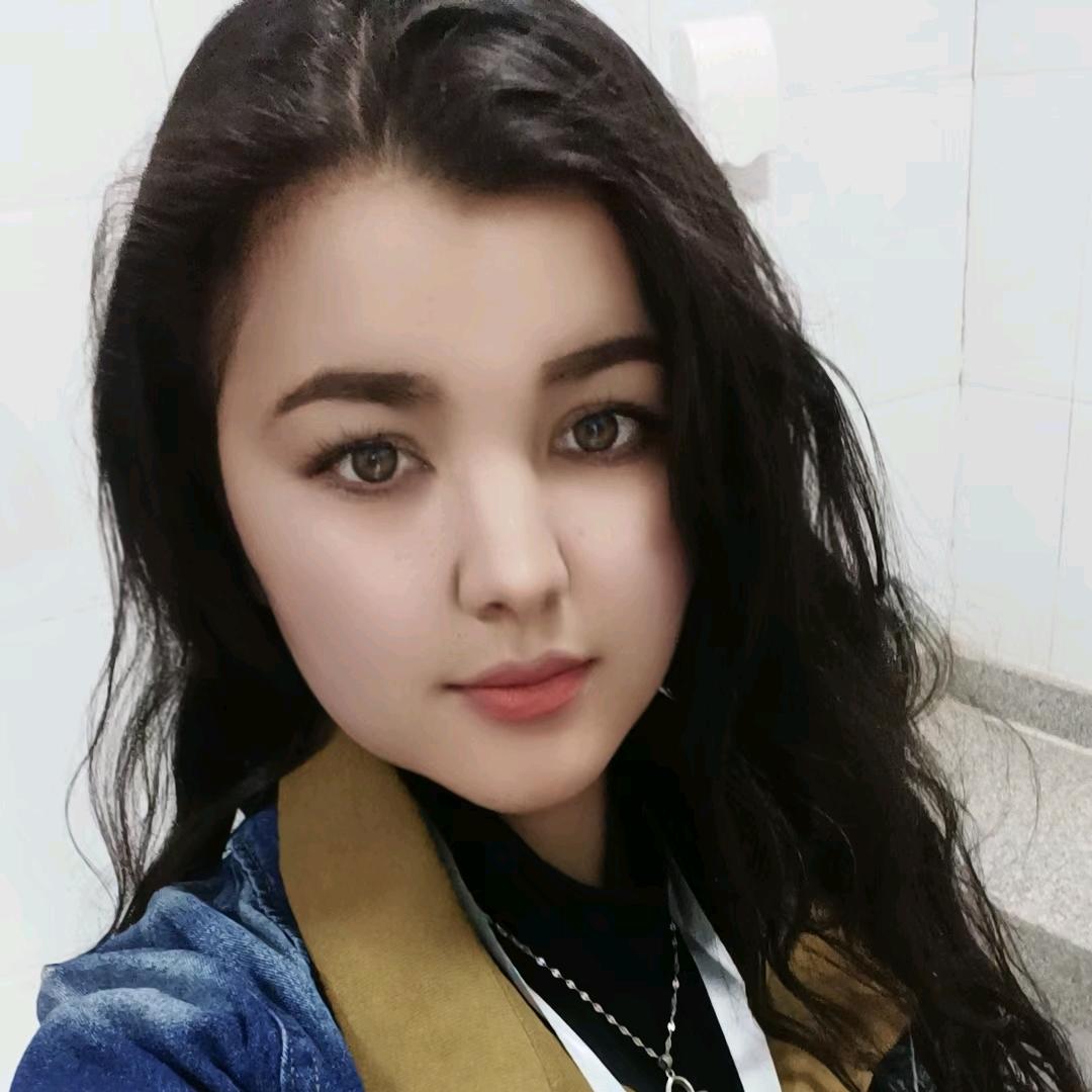 迪丽胡玛百货店