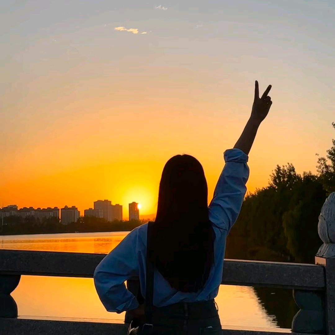 散步吹风看日落