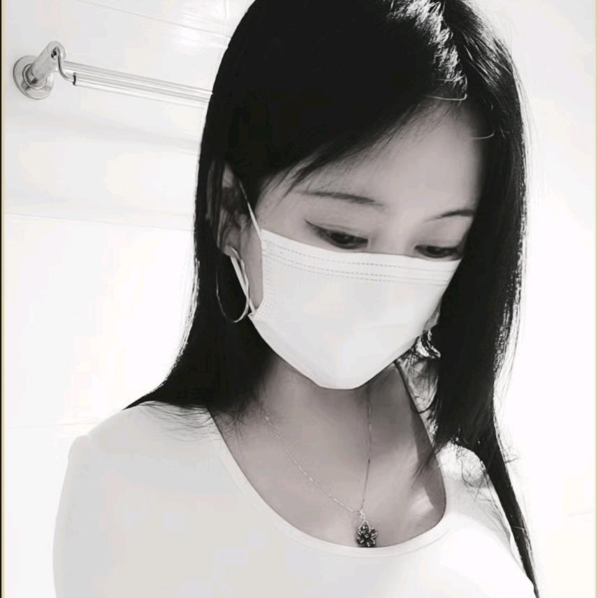 L❀
