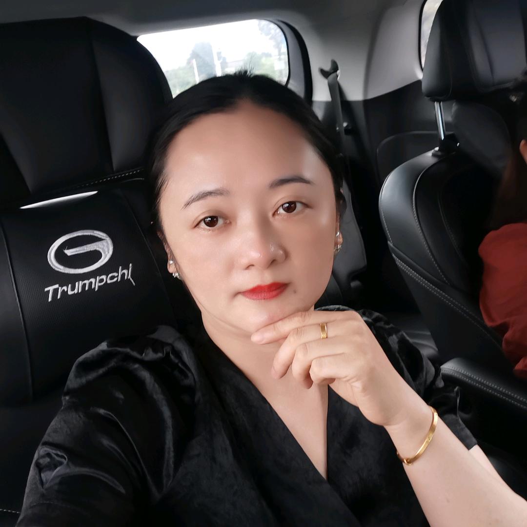 薇若妮R：庄虹：